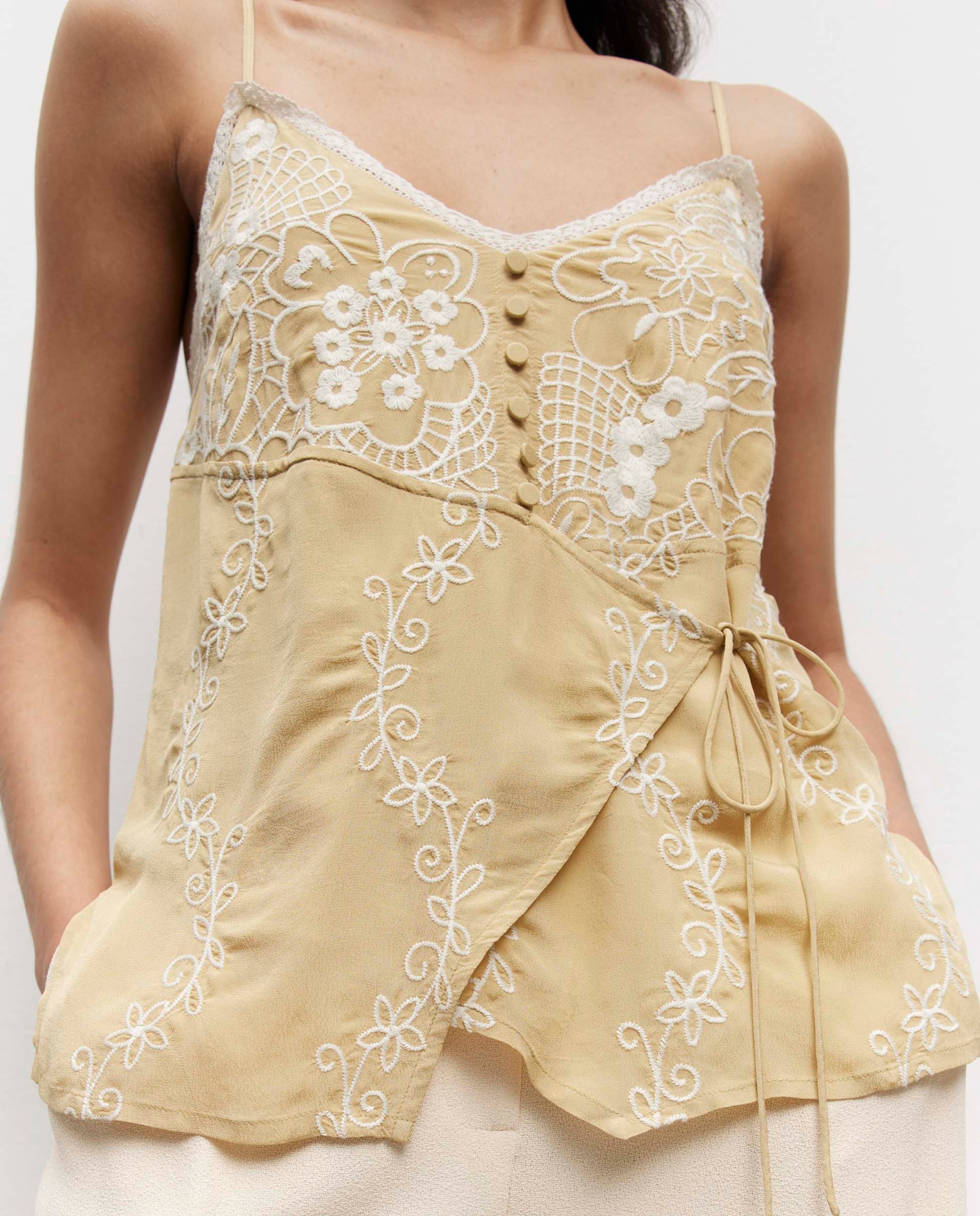 SS24 P TOP 1255 437-408